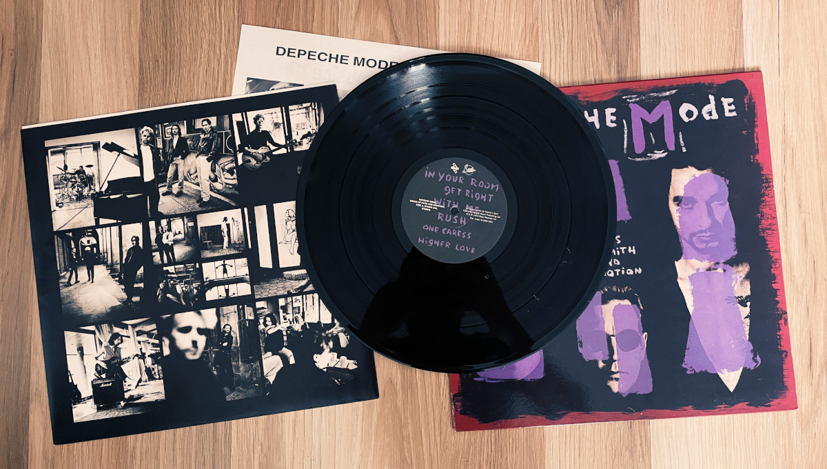Depeche Mode - Songs of Faith and Devotion